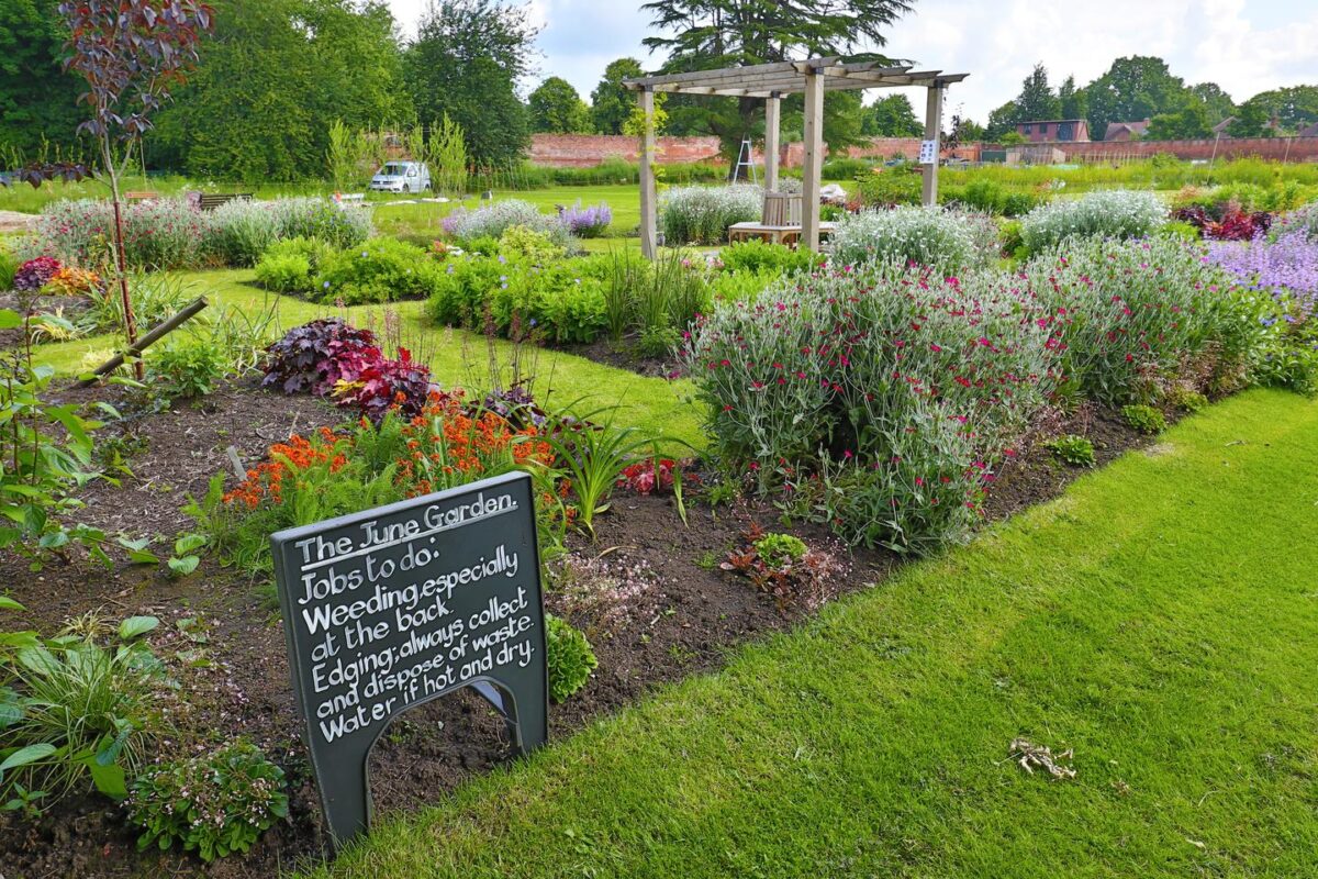 walled garden view