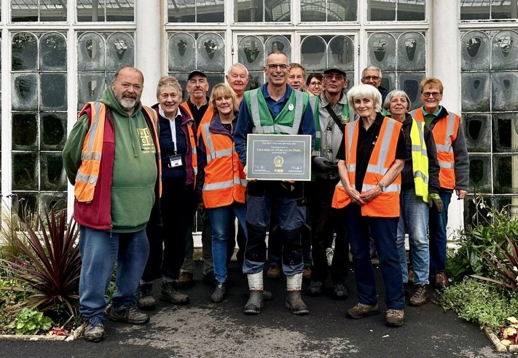 Gardening Group 2024 with Nottingham Award